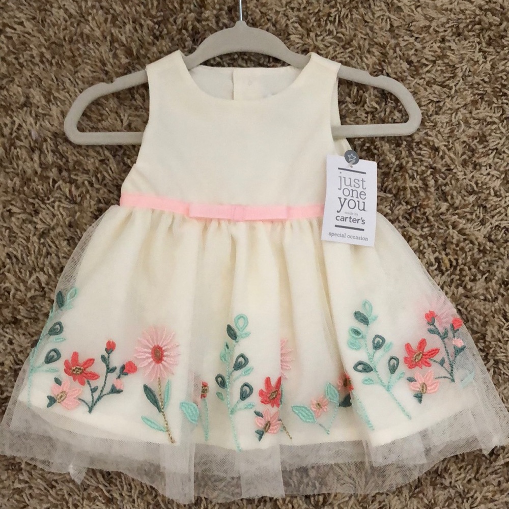 Newborn dress - New with Tags